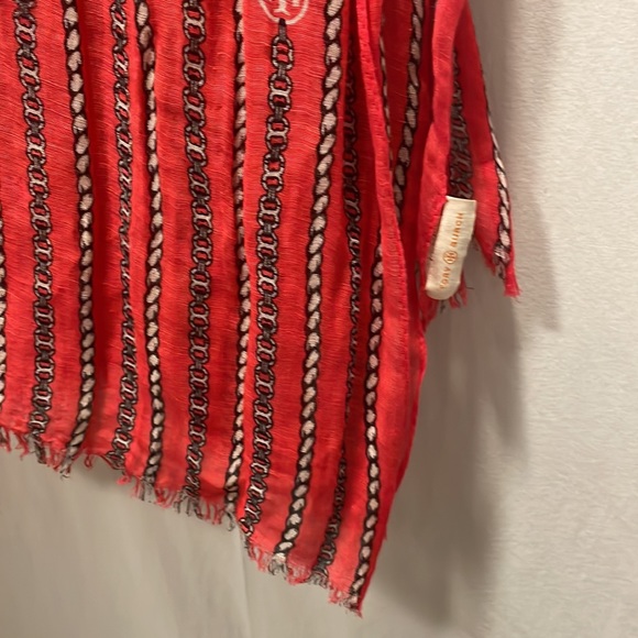 Tory Burch Linen Blend Gemini Link Rope Oblong Scarf, Red - Picture 5 of 7